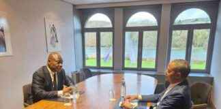 Critique de l’opposition sur la gouvernance de Félix Tshisekedi: Analyse complète critique-de-lopposition-sur-la-gouvernance-de-flix-tshisekedi-analyse-complte