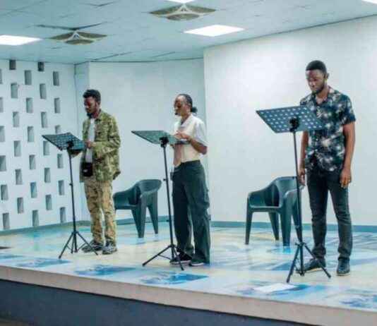 Political Satire in Théâtre: ‘Les morts ne peuvent mourir’ Exposes Power Struggles political-satire-in-thtre-les-morts-ne-peuvent-mourir-exposes-power-struggles