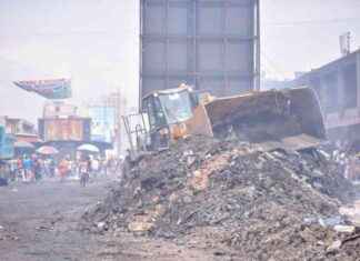 Rehabilitation and Cleanup of Avenue Luambo Makiadi in Kinshasa: Progress Update rehabilitation-and-cleanup-of-avenue-luambo-makiadi-in-kinshasa-progress-update