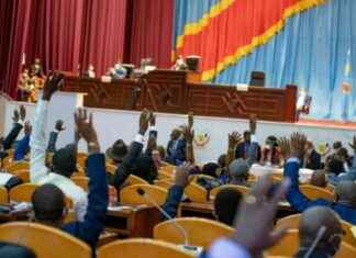 Unfair Treatment of Parliamentary Assistants Sparks Demand for 4-Month Back Pay unfair-treatment-of-parliamentary-assistants-sparks-demand-for-4-month-back-pay