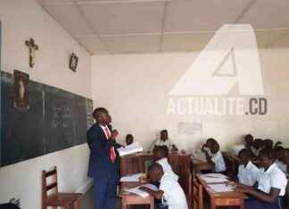 Teachers in Mai-Ndombe Threaten Strike Over Unpaid Salaries teachers-in-mai-ndombe-threaten-strike-over-unpaid-salaries