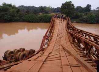 Traffic disrupted between Watsa and Faradje due to Nzoro bridge collapse traffic-disrupted-between-watsa-and-faradje-due-to-nzoro-bridge-collapse